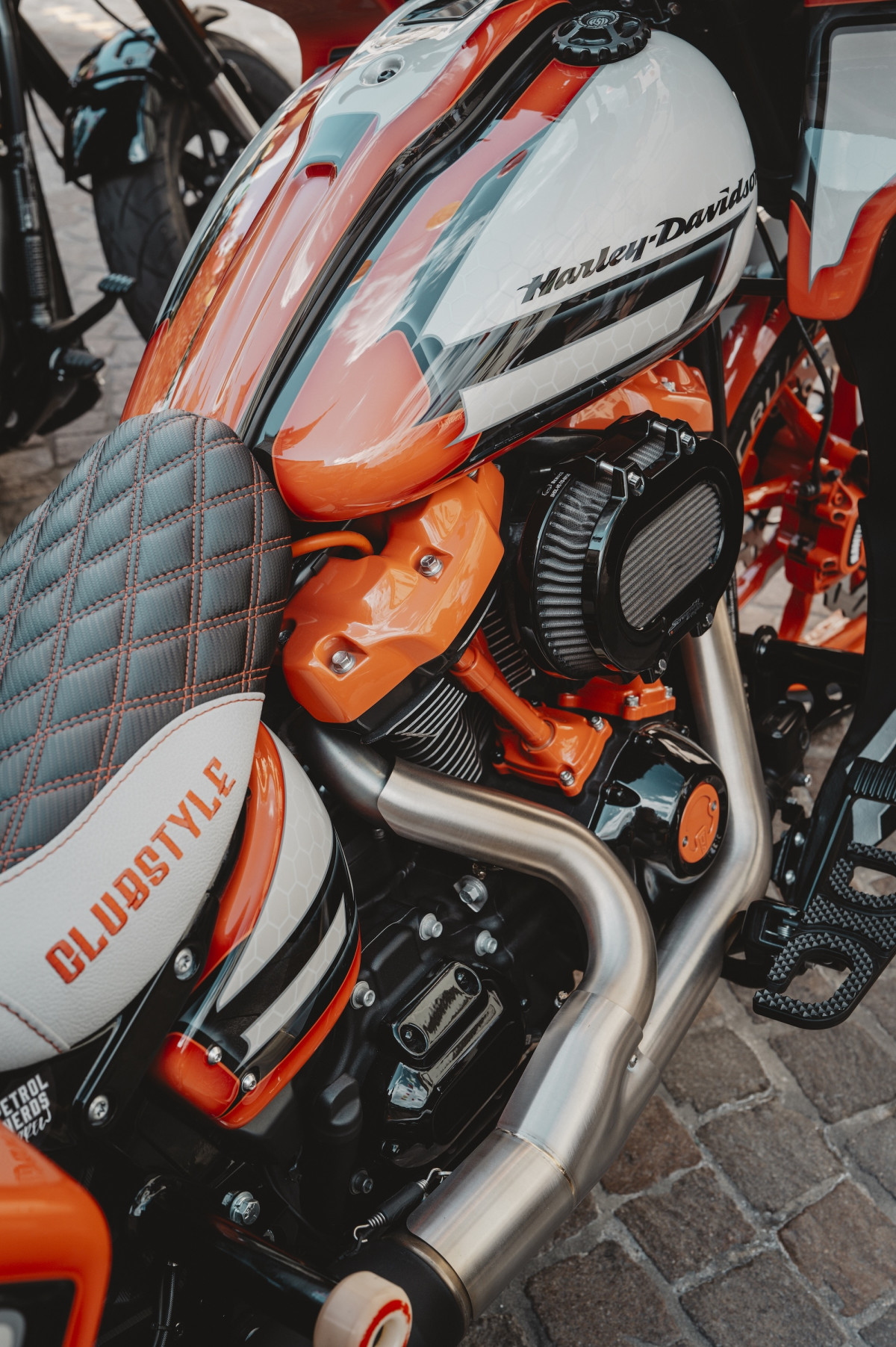 Aangepaste Low Rider ST Club Stijl